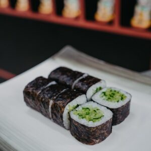 Ролл с огурцом